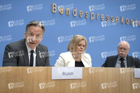 Bundespressekonferenz zur Vorstellung der Polizeilichen Kriminalstatistik 2024 in Berlin