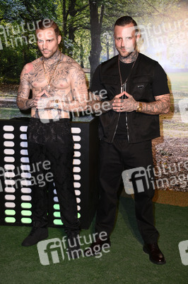 Kontra K bei der Enthüllung seiner Wachsfigur und der Eröffnung des neuen Themenbereichs 'Berlin Vibes' im Madame Tussauds in Berlin