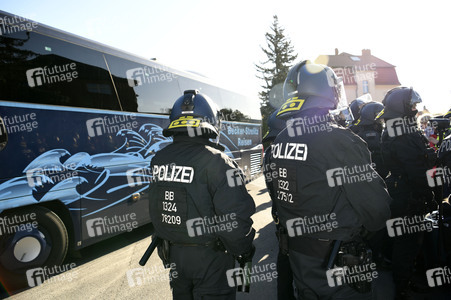 Protest gegen den Parteitag der Berliner AfD in Jüterbog