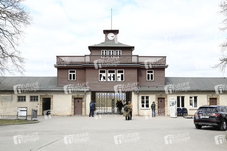 Kranzniederlegung zum 80. Jahrestag der Befreiung des Konzentrationslagers Buchenwald