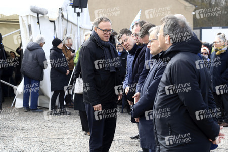 Kranzniederlegung zum 80. Jahrestag der Befreiung des Konzentrationslagers Buchenwald