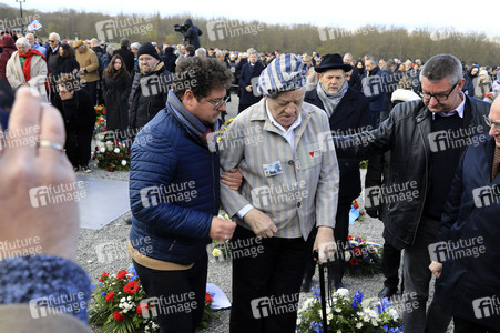 Kranzniederlegung zum 80. Jahrestag der Befreiung des Konzentrationslagers Buchenwald