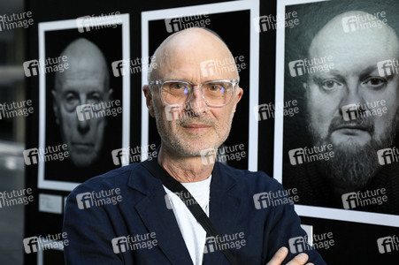 Ausstellungseröffnung 'Staatssicherheitsinhaftierung / Porträt 2023 - 2024' in Berlin