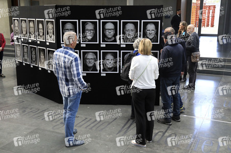 Ausstellungseröffnung 'Staatssicherheitsinhaftierung / Porträt 2023 - 2024' in Berlin