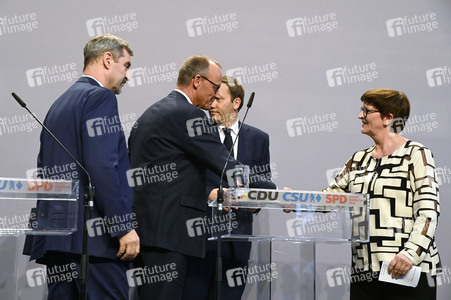 Pressekonferenz von CDU, CSU und SPD in Berlin