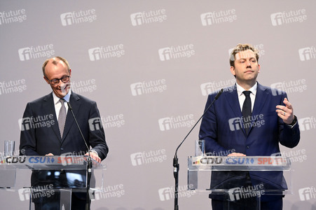 Pressekonferenz von CDU, CSU und SPD in Berlin