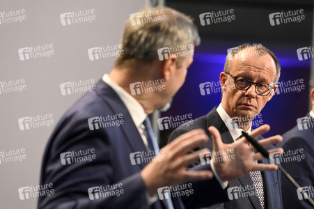 Pressekonferenz von CDU, CSU und SPD in Berlin