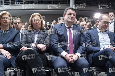 Pressekonferenz von CDU, CSU und SPD in Berlin