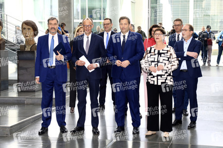 Pressekonferenz von CDU, CSU und SPD in Berlin