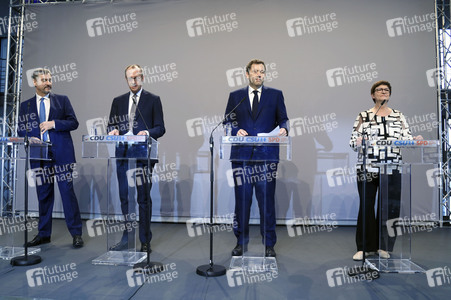 Pressekonferenz von CDU, CSU und SPD in Berlin