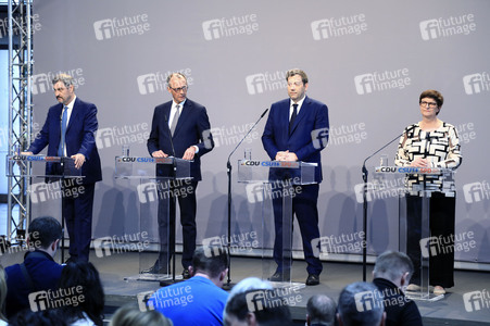 Pressekonferenz von CDU, CSU und SPD in Berlin