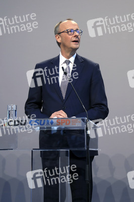 Pressekonferenz von CDU, CSU und SPD in Berlin