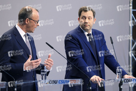 Pressekonferenz von CDU, CSU und SPD in Berlin