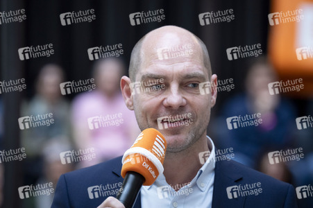 Radioshow mit Angela Merkel in Berlin