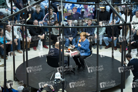 Radioshow mit Angela Merkel in Berlin