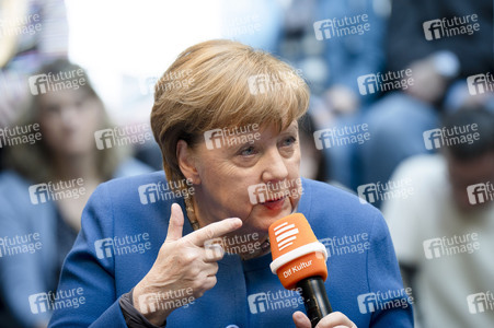 Radioshow mit Angela Merkel in Berlin
