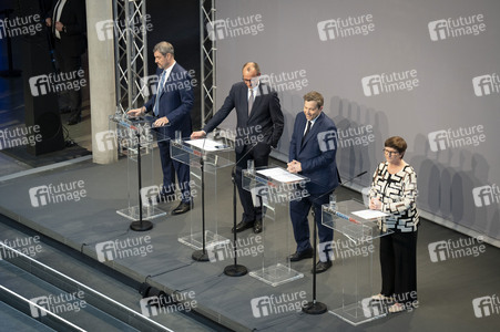 Pressekonferenz von CDU, CSU und SPD in Berlin