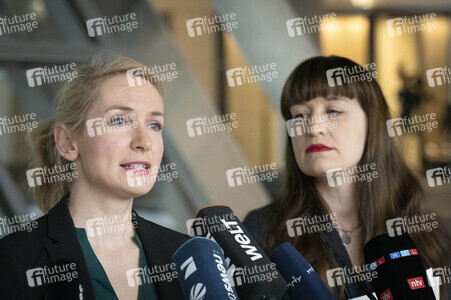 Pressestatement der Partei Die Linke in Berlin