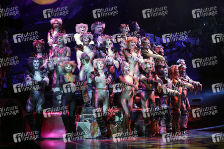 Musical-Premiere 'Cats' in Düsseldorf