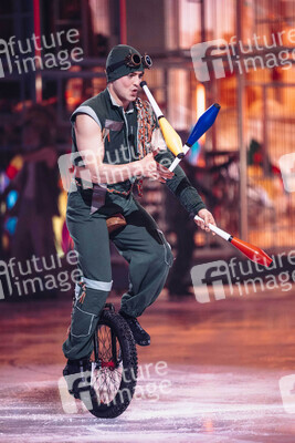 Eisrevue 'Holiday on Ice - Horizons' in Erfurt