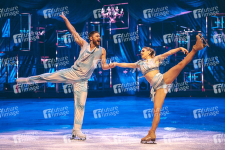 Eisrevue 'Holiday on Ice - Horizons' in Erfurt