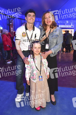 Circus Krone Premiere 'Farbenspiel - Gold Edition' in München