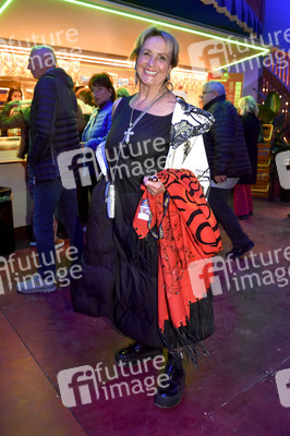 Circus Krone Premiere 'Farbenspiel - Gold Edition' in München