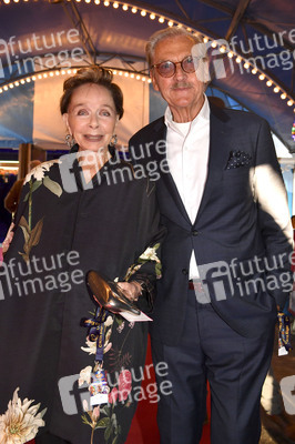 Circus Krone Premiere 'Farbenspiel - Gold Edition' in München