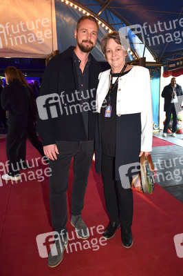 Circus Krone Premiere 'Farbenspiel - Gold Edition' in München