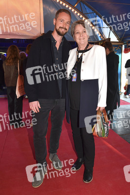 Circus Krone Premiere 'Farbenspiel - Gold Edition' in München