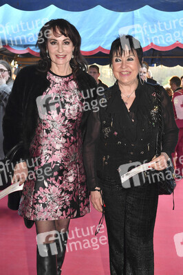 Circus Krone Premiere 'Farbenspiel - Gold Edition' in München