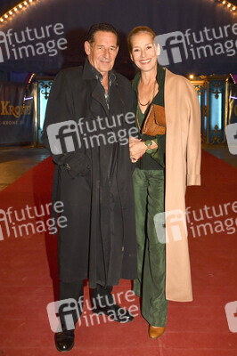 Circus Krone Premiere 'Farbenspiel - Gold Edition' in München