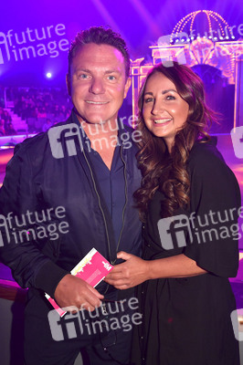 Circus Krone Premiere 'Farbenspiel - Gold Edition' in München