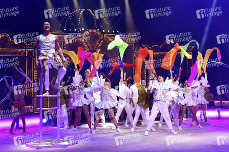 Circus Krone Premiere 'Farbenspiel - Gold Edition' in München