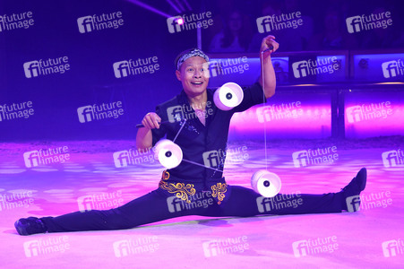 Circus Krone Premiere 'Farbenspiel - Gold Edition' in München