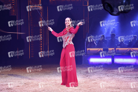 Circus Krone Premiere 'Farbenspiel - Gold Edition' in München