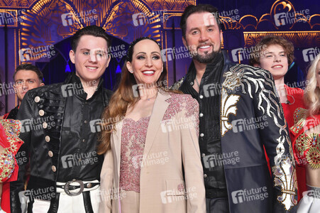 Circus Krone Premiere 'Farbenspiel - Gold Edition' in München