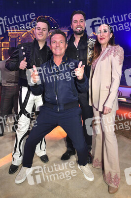 Circus Krone Premiere 'Farbenspiel - Gold Edition' in München