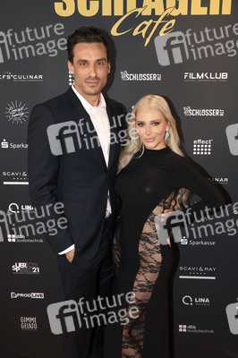 Eröffnung vom Schlager Cafe Düsseldorf in Düsseldorf