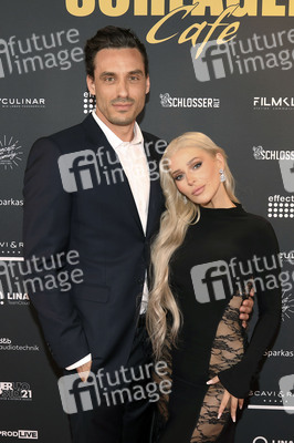 Eröffnung vom Schlager Cafe Düsseldorf in Düsseldorf