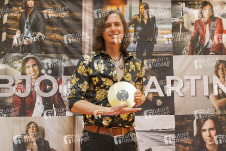 Björn Martins bei der Albumveröffentlichung 'Gold' im Kornmarkt-Center. Bautzen, 11.04.2025