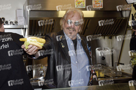 Frank Zander präsentiert 'Zander im Brötchen' in Berlin