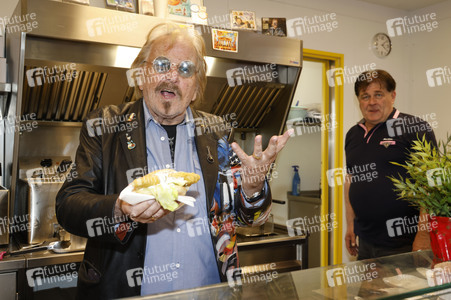 Frank Zander präsentiert 'Zander im Brötchen' in Berlin