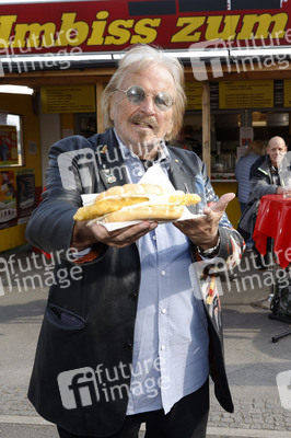 Frank Zander präsentiert 'Zander im Brötchen' in Berlin