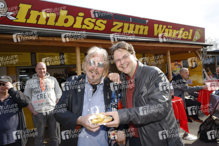 Frank Zander präsentiert 'Zander im Brötchen' in Berlin