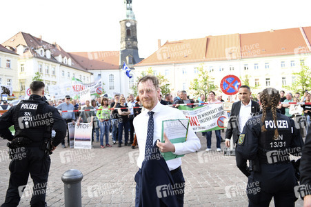 Michael Kretschmer vor Demo gegen Windanlagen in Großenhain