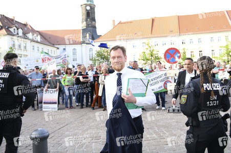 Michael Kretschmer vor Demo gegen Windanlagen in Großenhain