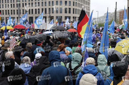 Demonstration 'Friedensprozession' in Dresden
