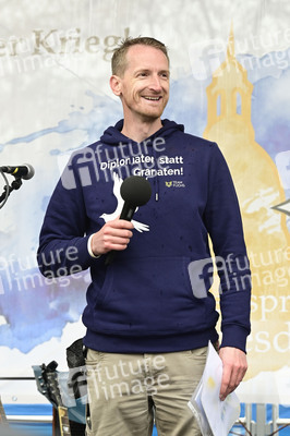 Demonstration 'Friedensprozession' in Dresden