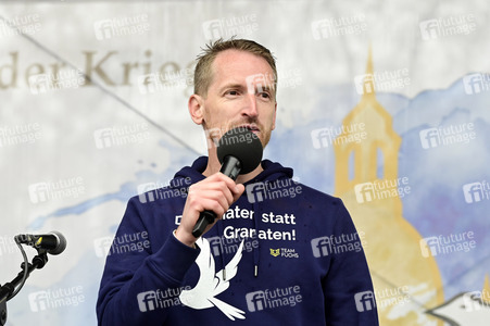 Demonstration 'Friedensprozession' in Dresden